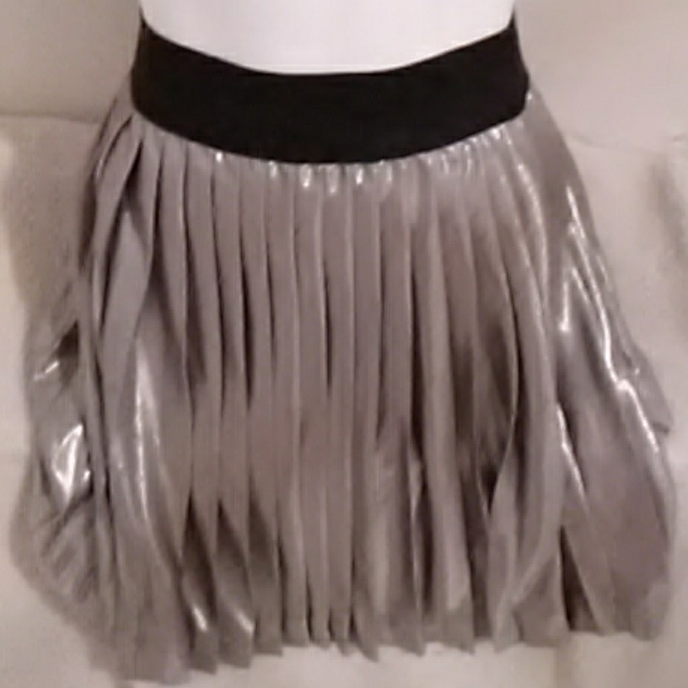 Silver pleated mini skirt
